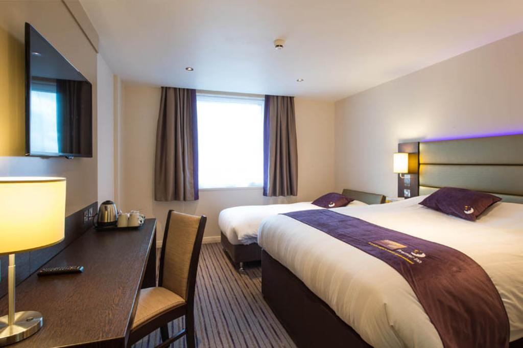 Premier Inn Southampton City Centre חדר תמונה