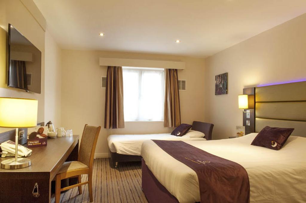 Premier Inn Southampton City Centre חדר תמונה